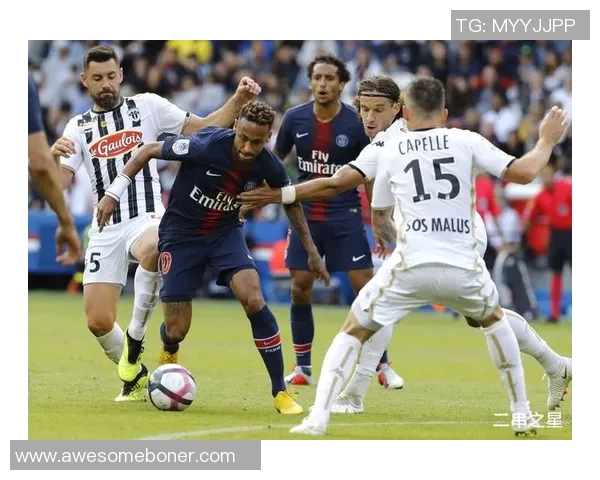 西甲激战：巴黎圣日耳曼与皇马平局精彩瞬间引发全场沸腾