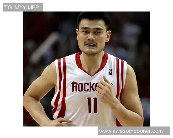 詹姆斯与姚明的传奇对决NBA历史上的两位巨星如何影响篮球发展