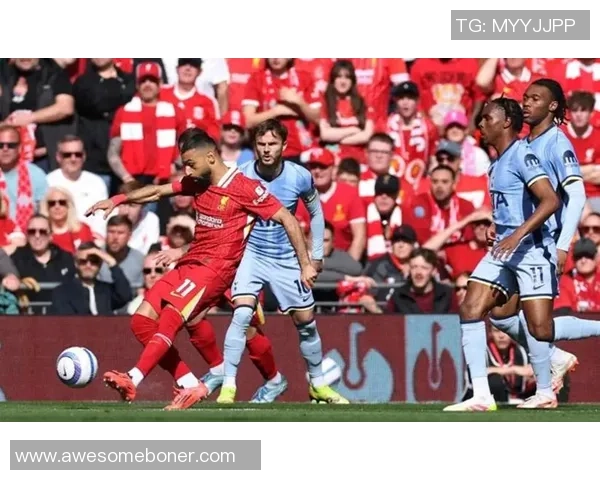 世界杯精彩对决AC米兰与曼城战成平局帽子戏法点燃全场激情