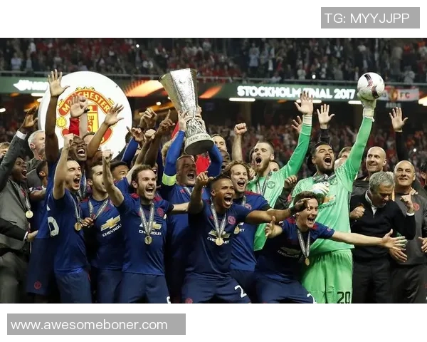 世界杯精彩对决巴萨与巴黎圣日耳曼战成平局神奇扑救引发全场欢呼