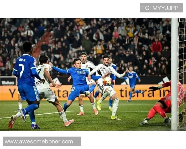 德甲激战皇马险胜那不勒斯乌龙球引发全场争议与热议