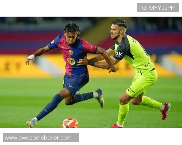 西甲激战曼联与巴萨握手言和红牌事件引发全场热议